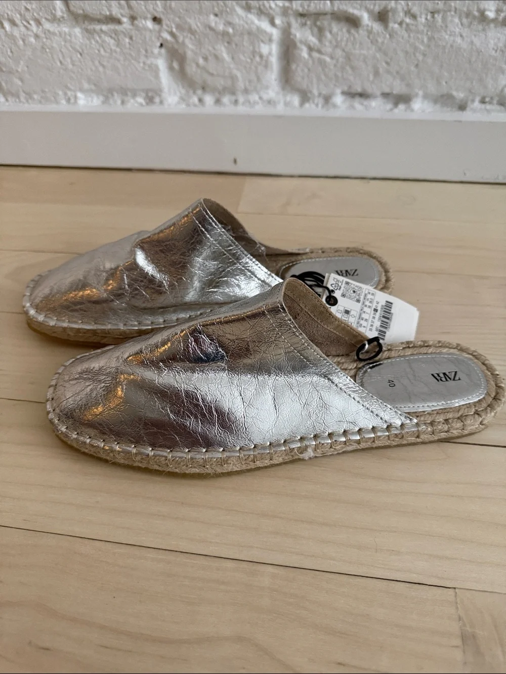 *NEW* Zara Size 40 Silver Espadrille Slide Sandals